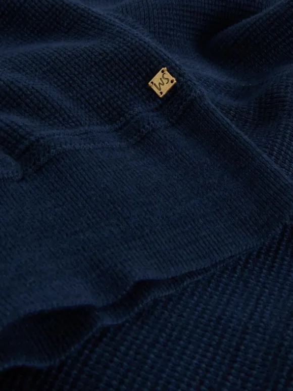 attadale_hooded_jumper_in_4.webp Attadale Hooded Jumper in DARK NAVY