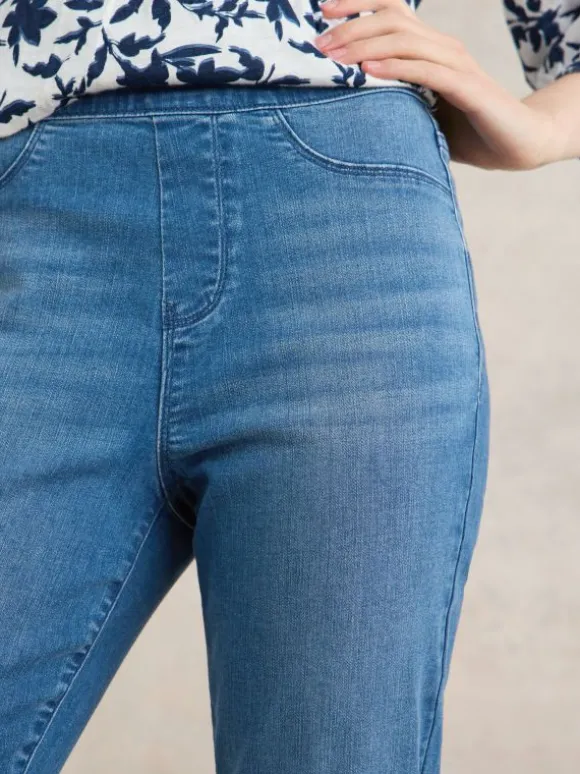 Cropped Janey Jegging in MID DENIM