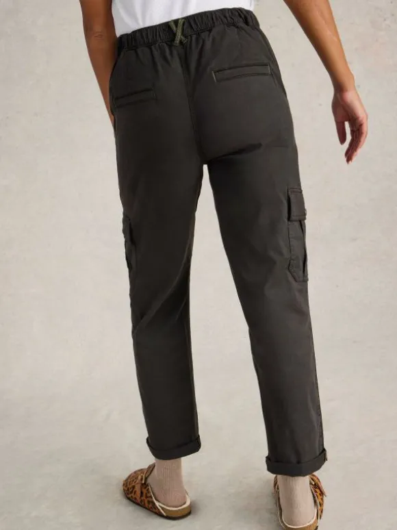 everleigh_cargo_trouser_i_2.webp Everleigh Cargo Trouser in PURE BLACK