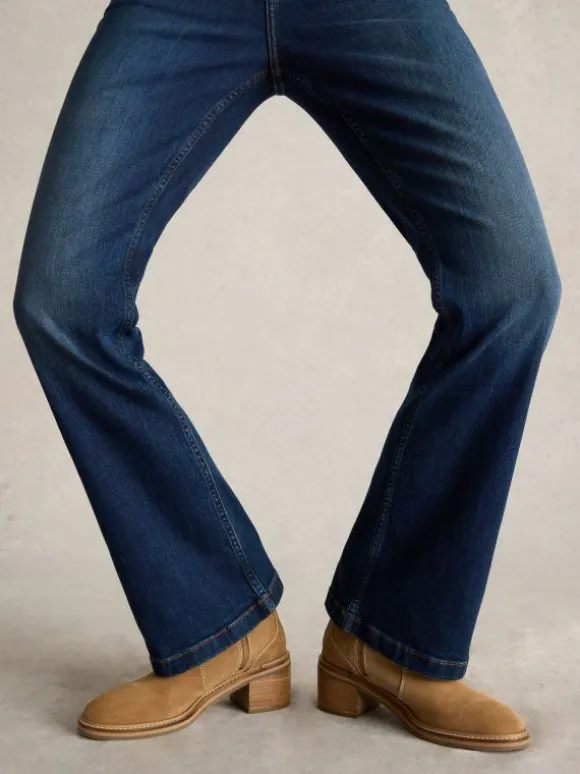 Harriet Bootcut Jean in MID DENIM