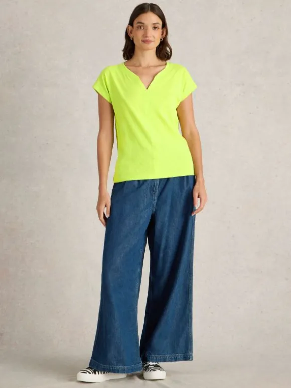 NELLY NOTCH NECK SHORT SLEEVE TEE in BRIGHT YELLOW