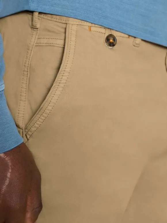 Sutton Organic Chino Short in LIGHT NATURAL