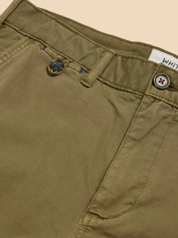 sutton_organic_chino_shor_4-5.webp Sutton Organic Chino Short in DARK GREEN