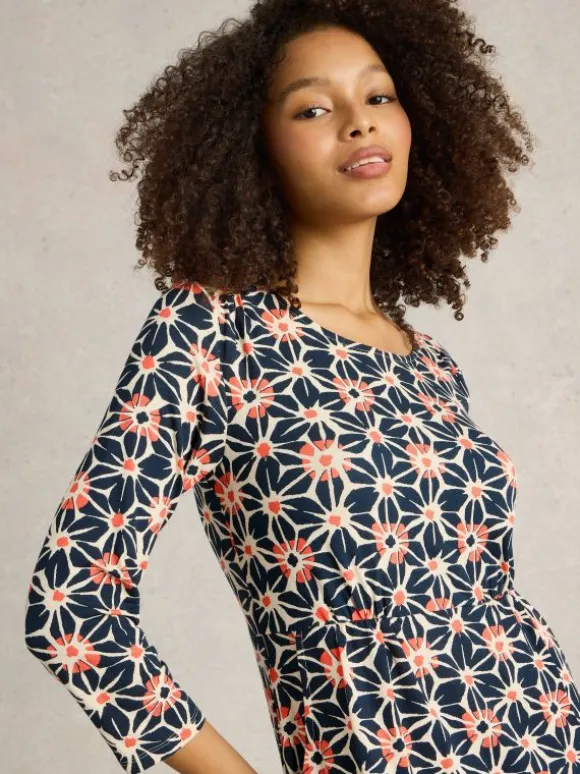 Tallie Short Sleeve Jersey Dress in NAVY PRINT