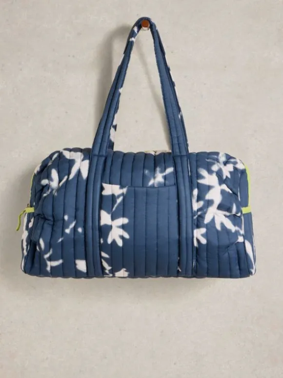 Zoe Printed Weekender Bag in NAVY PRINT